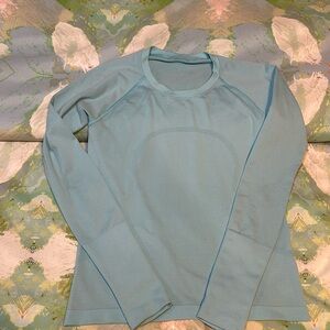 Lululemon long sleeve swiftly tech shirt!!